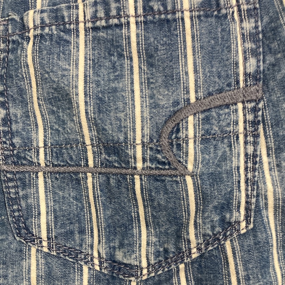 American Eagle Shorts size 00 - Picture 3 of 5